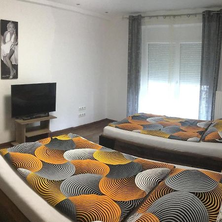 Nina Apartment 维也纳新城 外观 照片