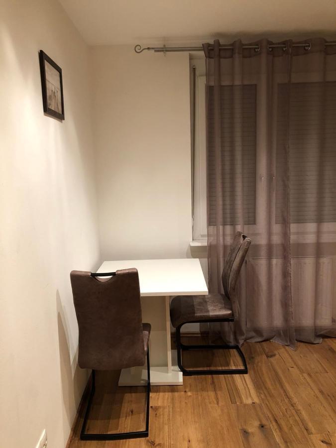 Nina Apartment 维也纳新城 外观 照片